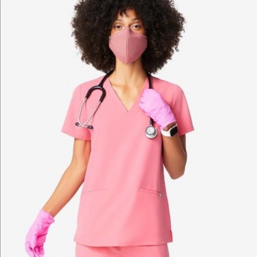 FIGS | Limited Edition |  Neon Pink Set